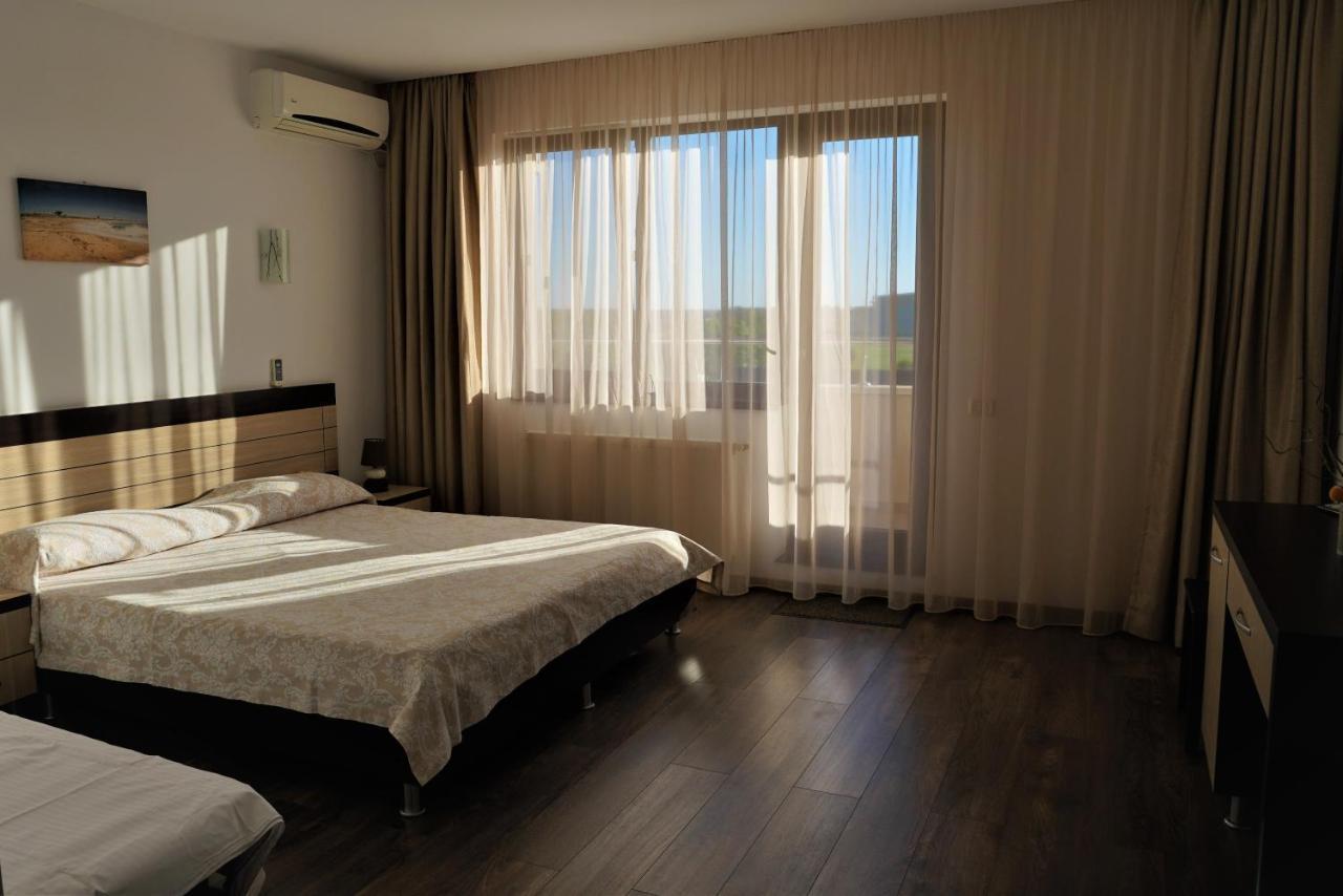 Indeep Club Hotell Cumpăna Exteriör bild