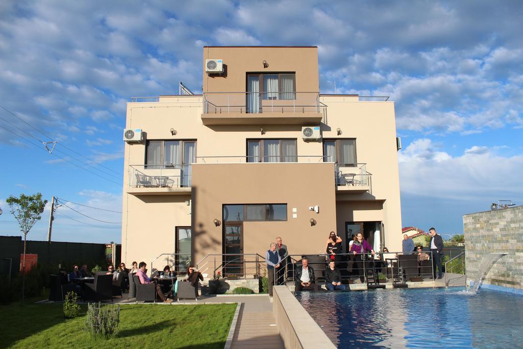Indeep Club Hotell Cumpăna Exteriör bild
